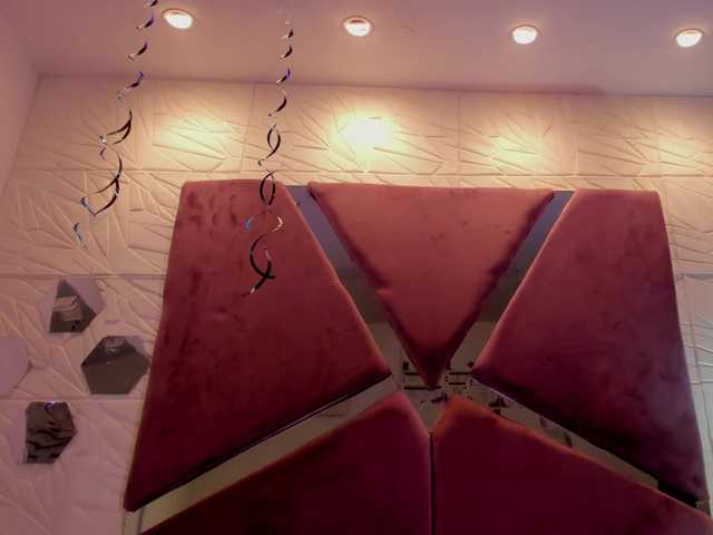 sol-angel live cam on BongaCams