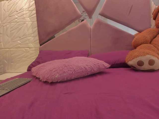sol-angel live cam on BongaCams