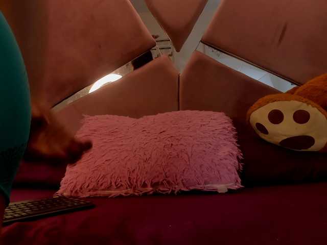 sol-angel live cam on BongaCams