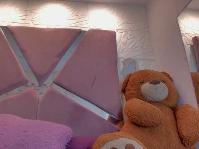 sol-angel live cam on BongaCams