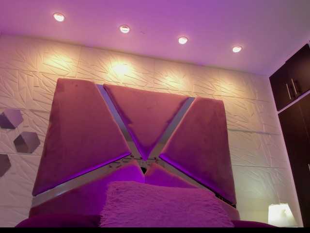 sol-angel live cam on BongaCams