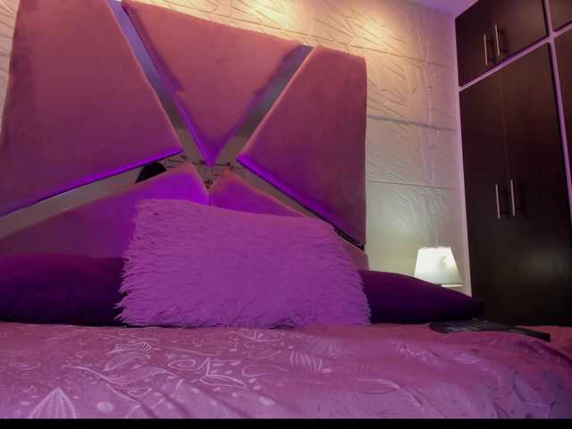 sol-angel live cam on BongaCams