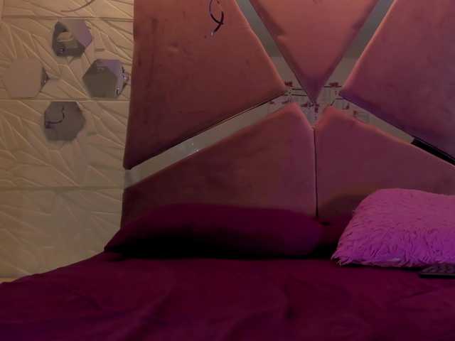 sol-angel live cam on BongaCams