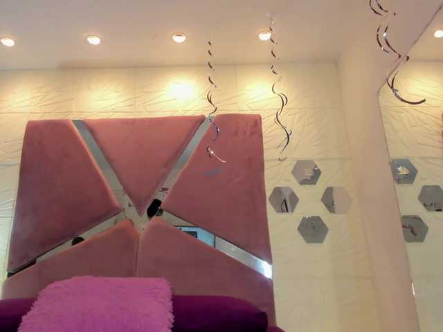 sol-angel live cam on BongaCams