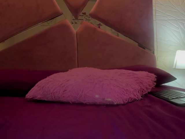 sol-angel live cam on BongaCams