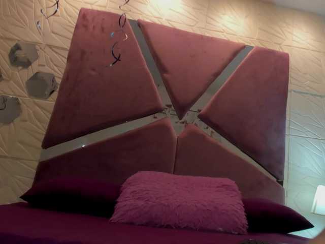 sol-angel live cam on BongaCams