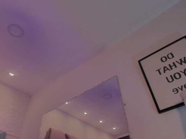 sol-angel live cam on BongaCams