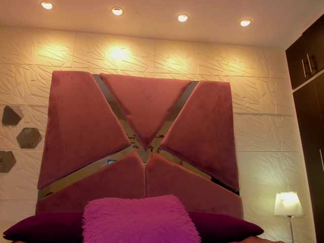 sol-angel live cam on BongaCams