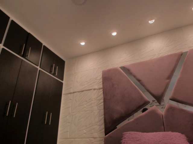 sol-angel live cam on BongaCams