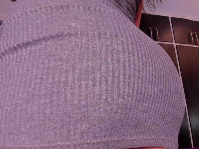 sol-angel live cam on BongaCams