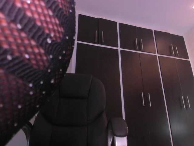 sol-angel live cam on BongaCams