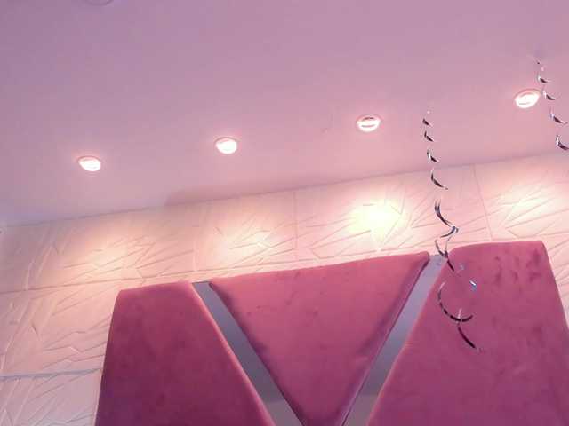 sol-angel live cam on BongaCams