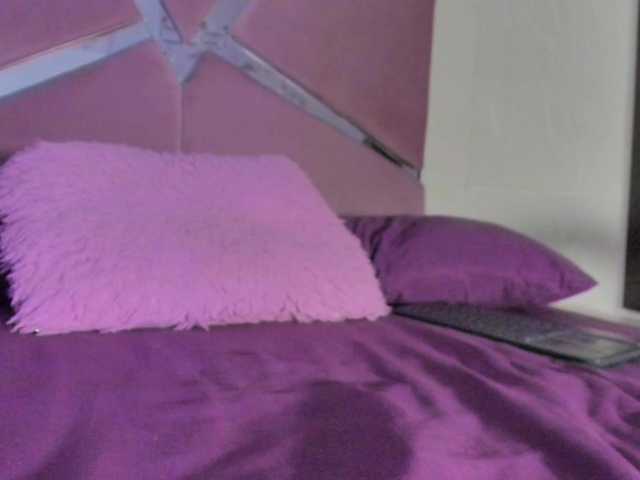 sol-angel live cam on BongaCams