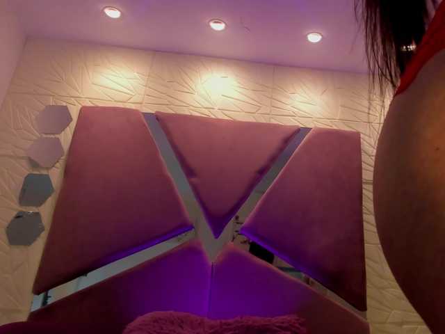 sol-angel live cam on BongaCams