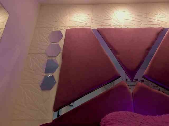sol-angel — live female cam on BongaCams