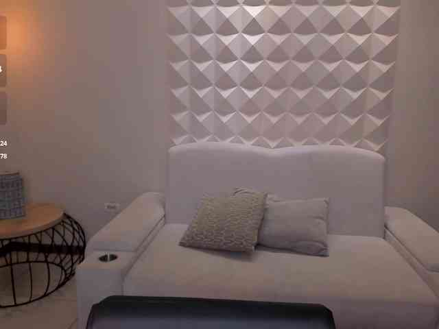 SophieWatsonX webcam