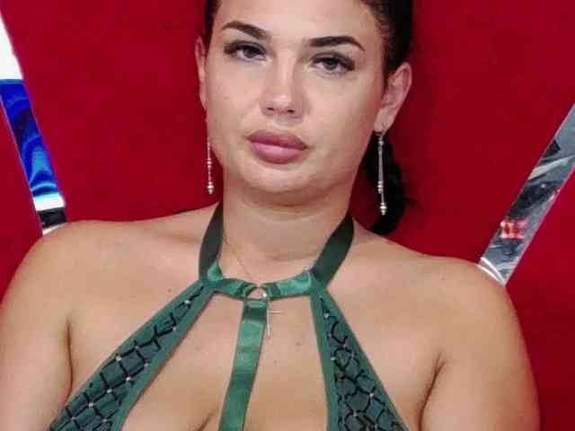 Aysheea Live Webcam on BongaCams