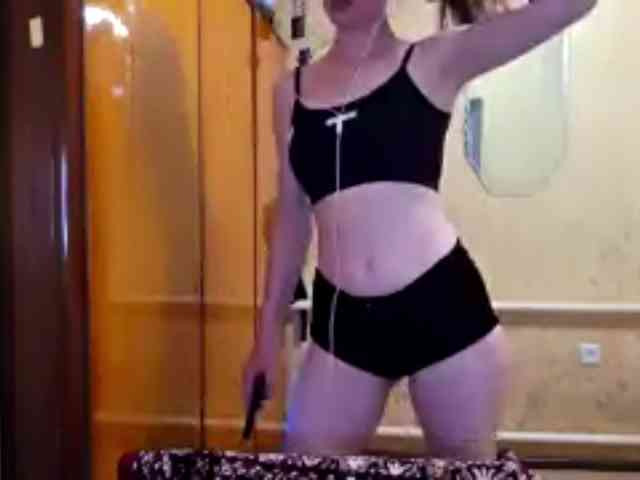 Modelo: CharissePopowski