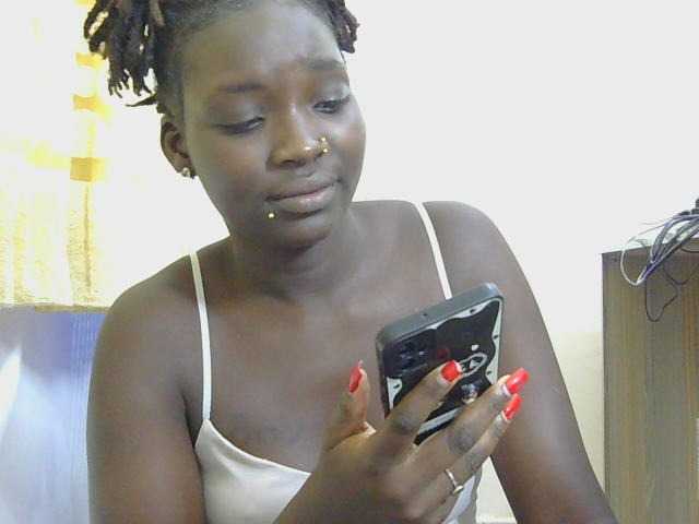Blackbetty3 live cam on BongaCams