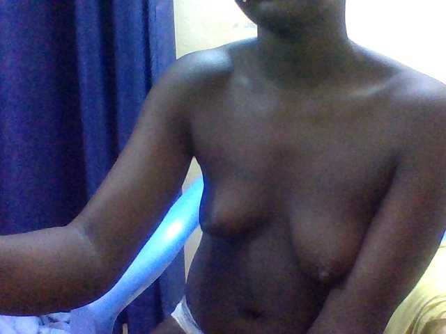 Blackbetty3 live cam on BongaCams