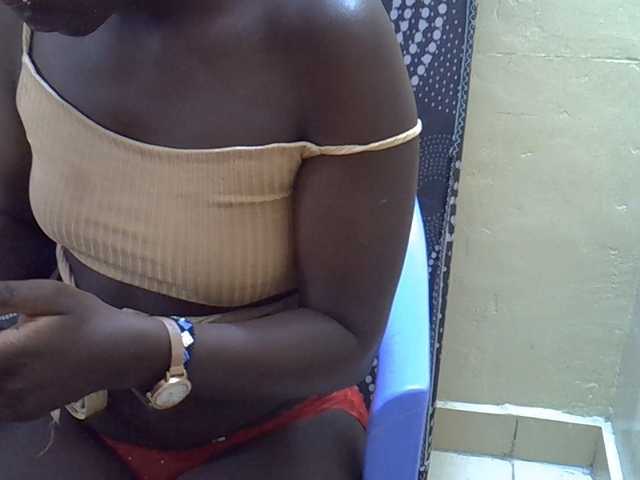 Blackbetty3 live cam on BongaCams