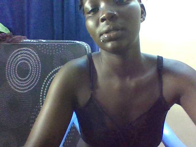 Blackbetty3 live cam on BongaCams