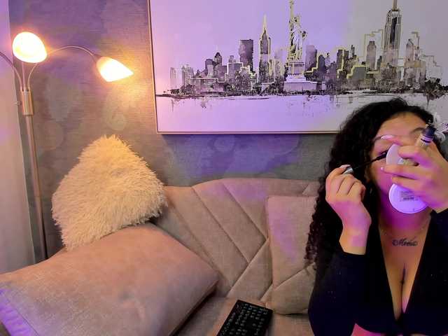 Mia-clk's BongaCams show and profile