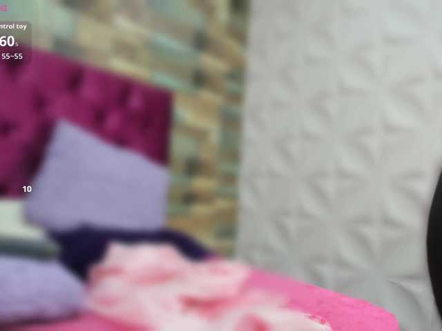 LITTLE-NESSA live cam on BongaCams