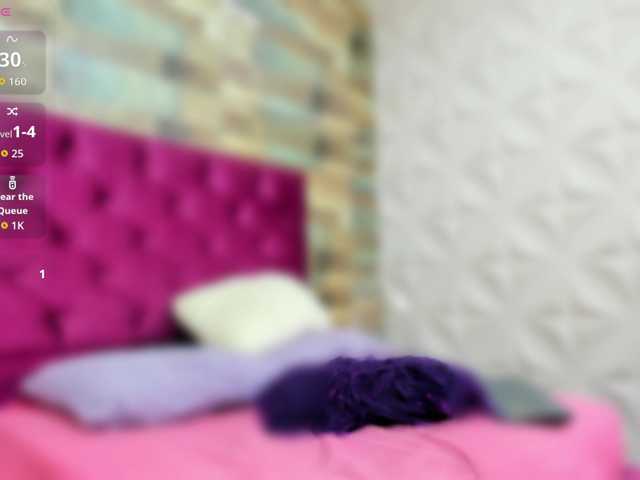 LITTLE-NESSA live cam on BongaCams