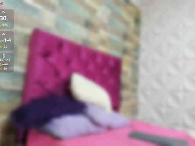 LITTLE-NESSA webcam