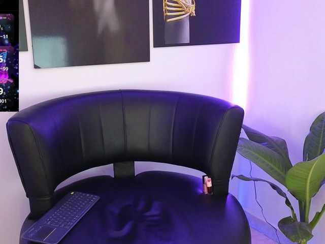 LittleSky live cam on BongaCams
