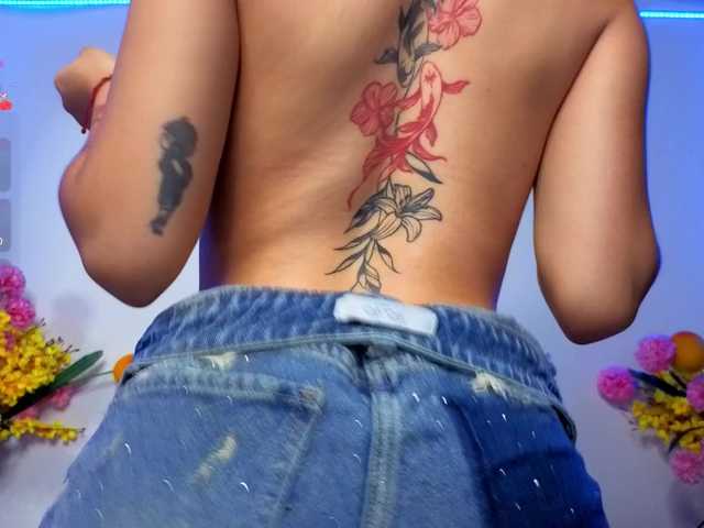 LittleSky live cam on BongaCams