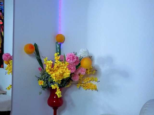 LittleSky live cam on BongaCams