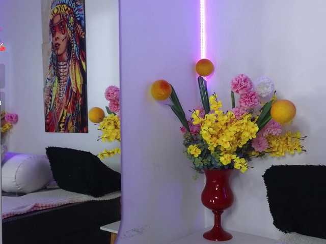 LittleSky live webcam show