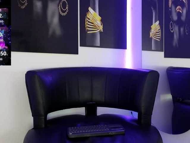 LittleSky live cam on BongaCams