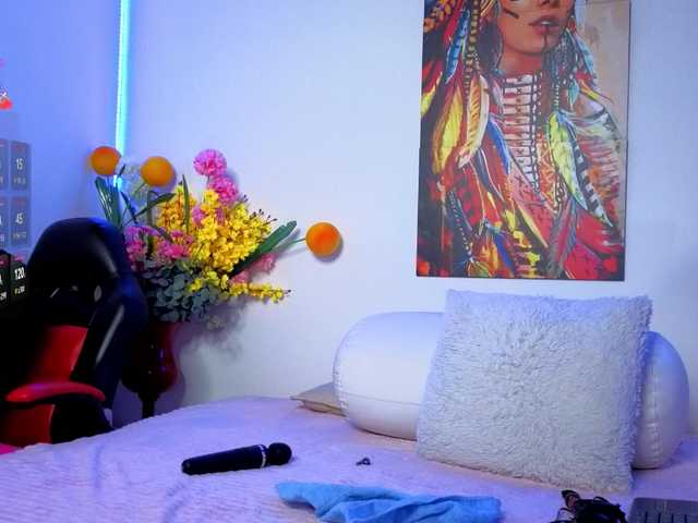 LittleSky live cam on BongaCams