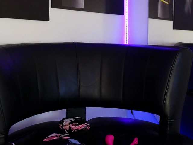 LittleSky live cam on BongaCams