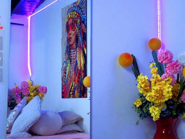 LittleSky live cam on BongaCams