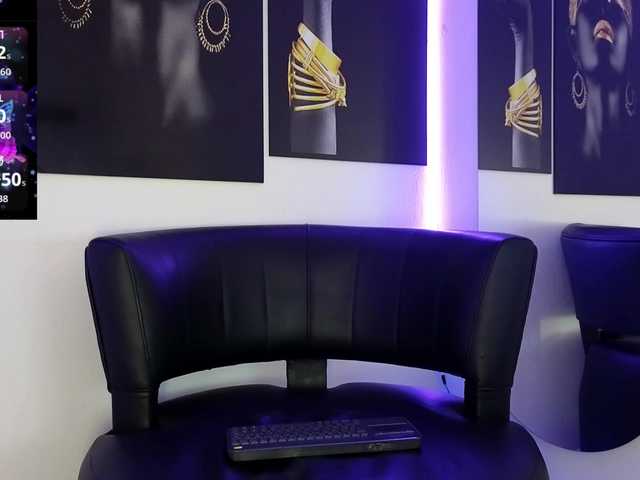 LittleSky live cam on BongaCams