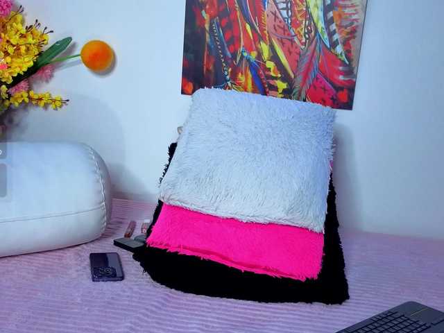 LittleSky live cam on BongaCams