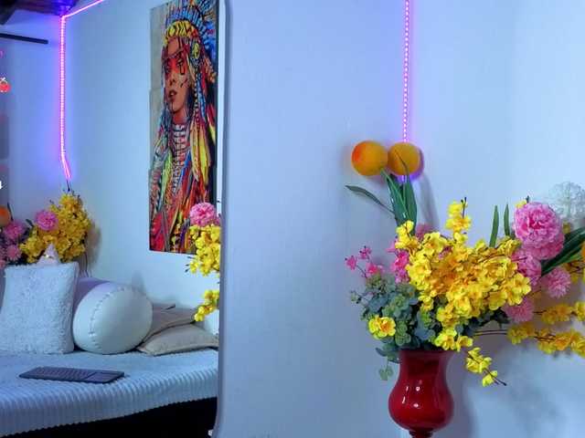 LittleSky live cam on BongaCams