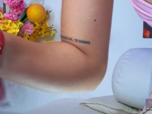 LittleSky live cam on BongaCams