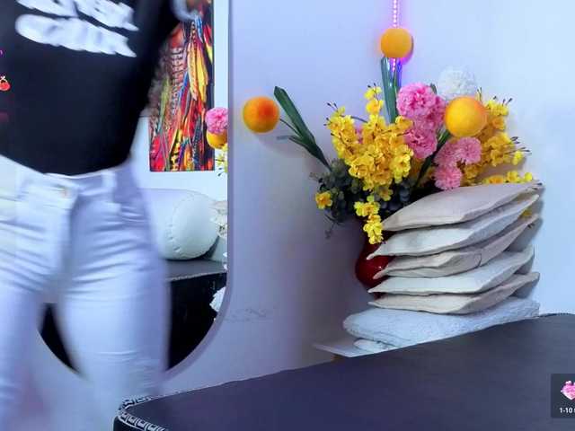 LittleSky live cam on BongaCams