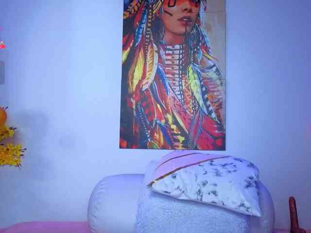 LittleSky Live Webcam on BongaCams