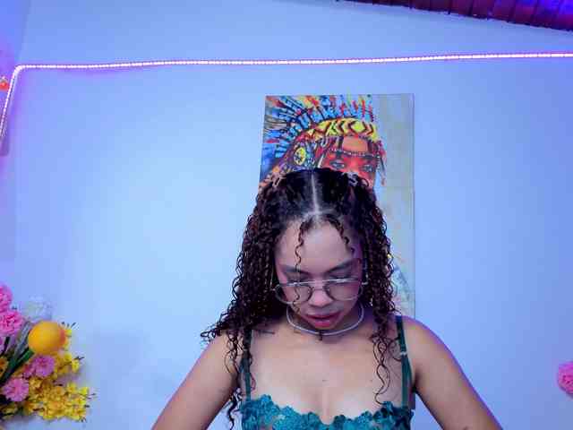 LittleSky Live Webcam on BongaCams
