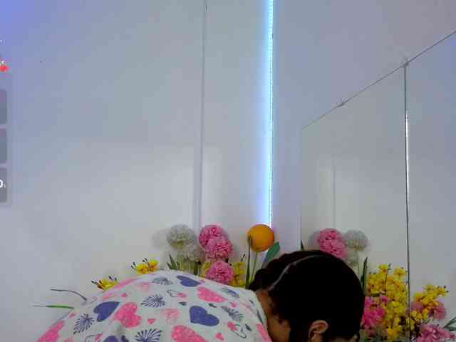 LittleSky Live Webcam on BongaCams