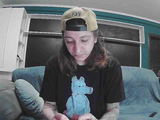 Model: sapphirevelvet