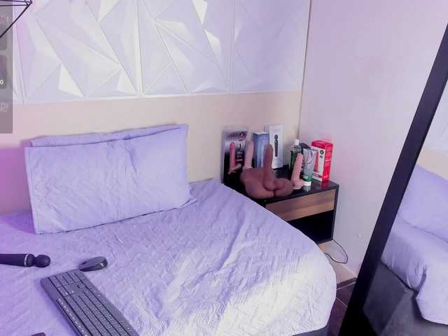 cristalcooper's BongaCams show and profile