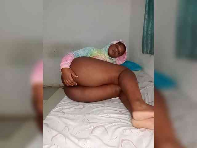MandyJ webcam