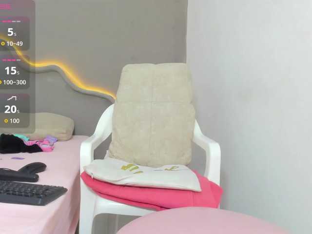 viioletta-28's BongaCams show and profile